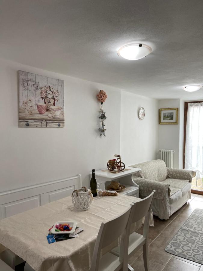 La Casa Di Pucci Nel Borgo Affrescato Di Parlasco Cortenova Exterior foto