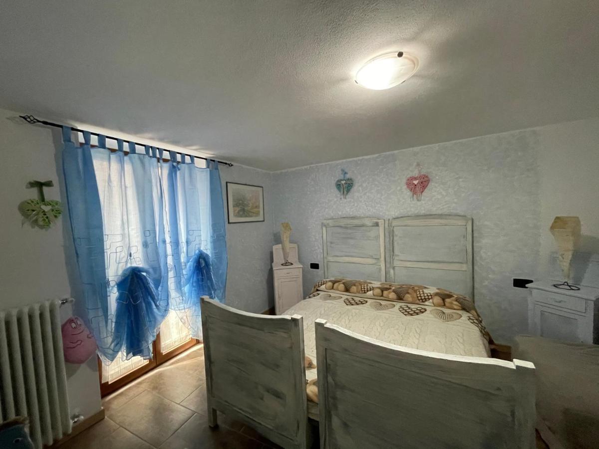 La Casa Di Pucci Nel Borgo Affrescato Di Parlasco Cortenova Exterior foto